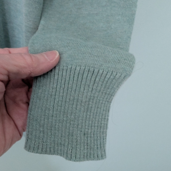 Open Cardigan - Picture 2 of 3